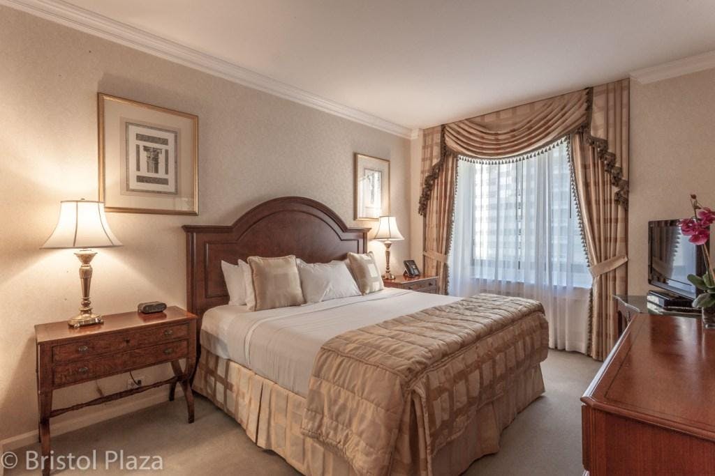 公寓 正在以 $10,500 的月租出租，其位于 New York City, E 65th St