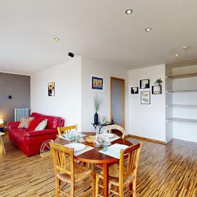 Wohnung for rent for 890 € per month in Avignon, Route de Morières