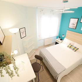 Приватна кімната за оренду для 530 EUR на місяць у Bilbao, Calle Enrique Ibarreta