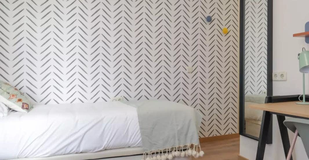 Calle Luchana, Madrid preview