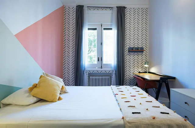 Private room in Calle Luchana, Madrid (1472814) room image 2