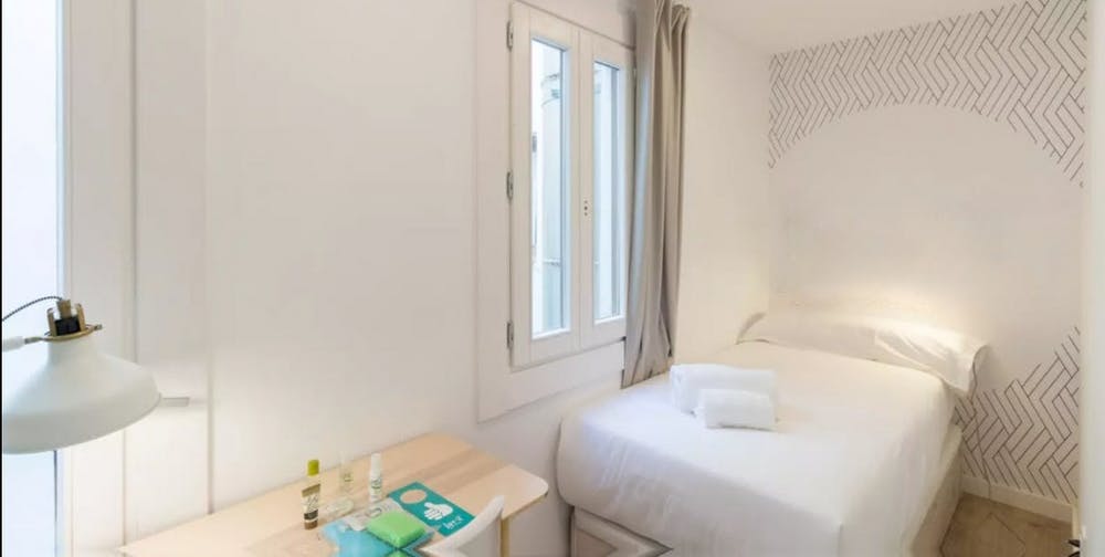 Carrer d'Escudellers, Barcelona preview