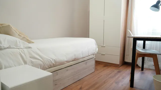 Private room in Calle Luchana, Madrid (1472922) room image 2