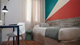 Private room for rent for €655 per month in Madrid, Calle Luchana