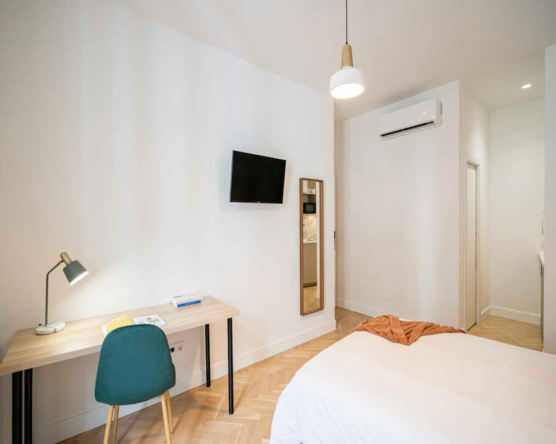 Calle del Carmen, Madrid preview