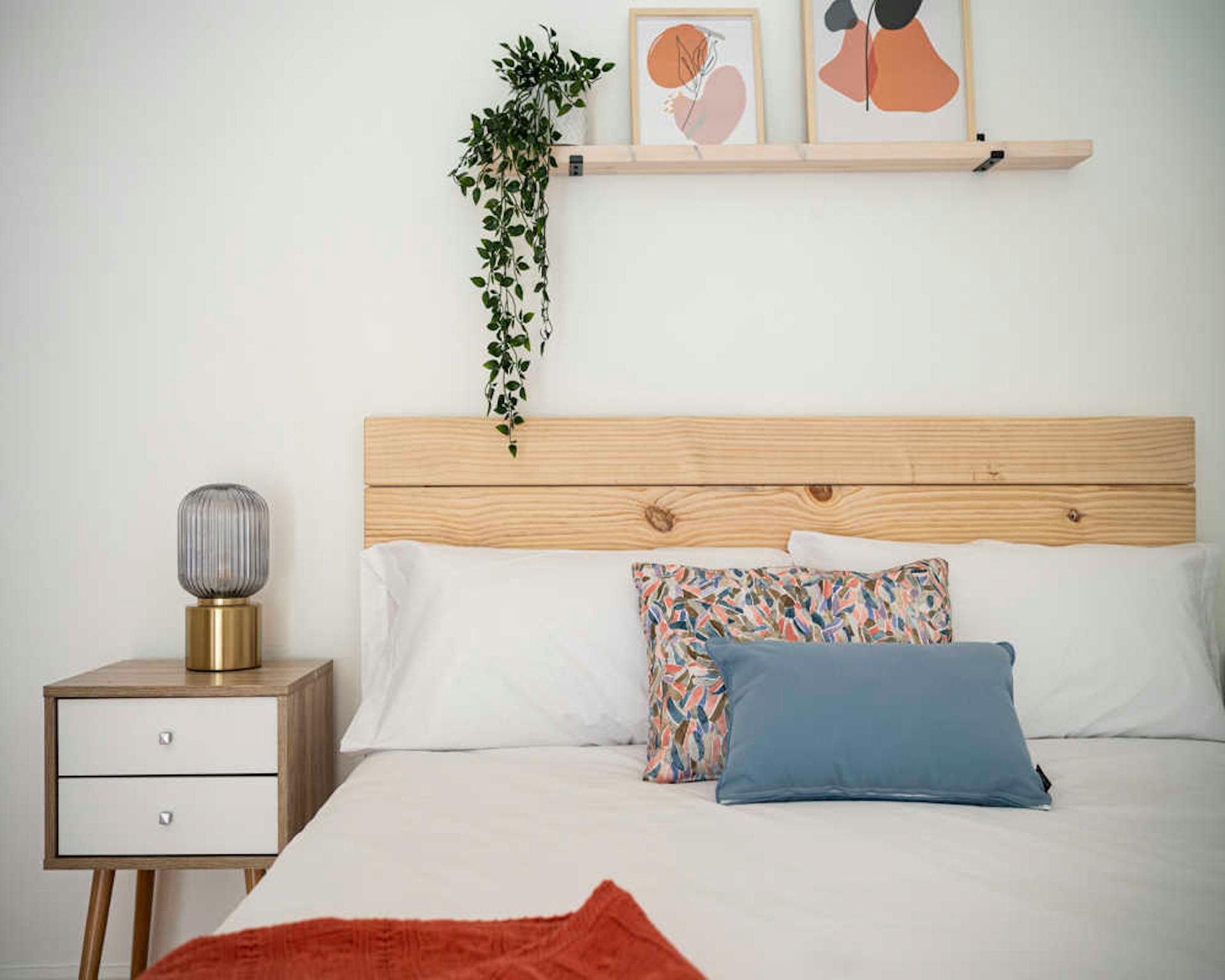 Calle de Fernández de la Hoz, Madrid preview