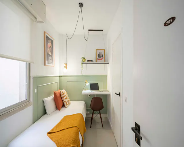 Private room in Calle de San Lorenzo, Madrid (1472988) room image 2