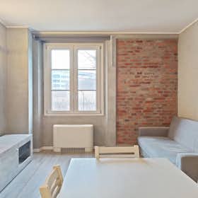 Apartment for rent for €1,495 per month in Milan, Via San Basilio
