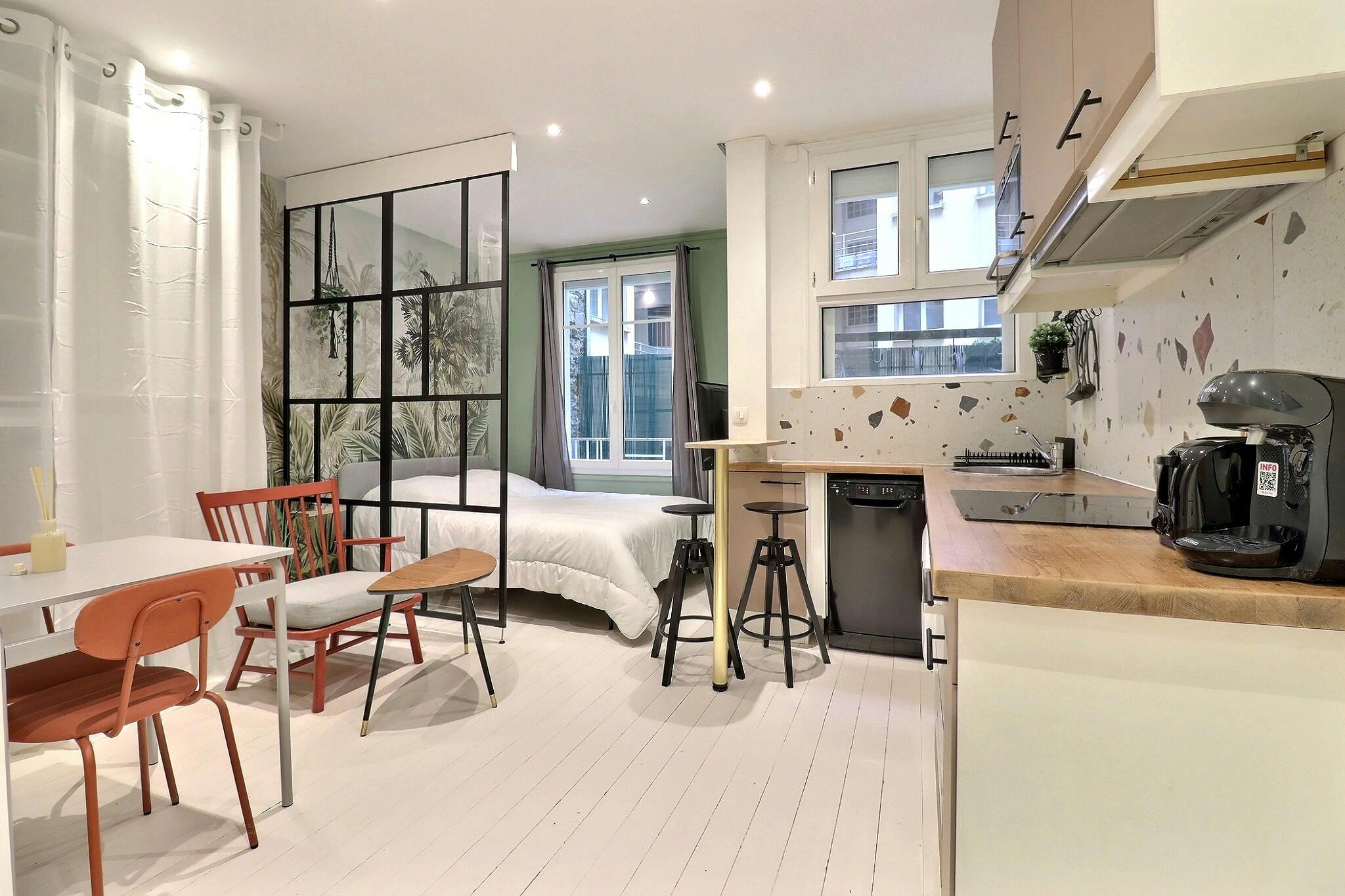 Rue de l'Assomption, Paris preview