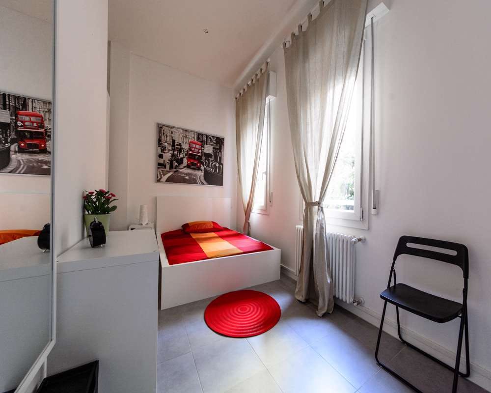 Via Oreste Regnoli, Bologna