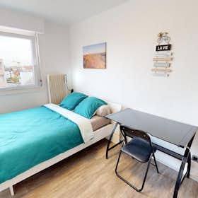 私人房间 正在以 €475 的月租出租，其位于 Colmar, Rue du Raisin