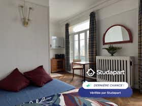 Lägenhet att hyra för 470 € i månaden i Le Havre, Cours de la République