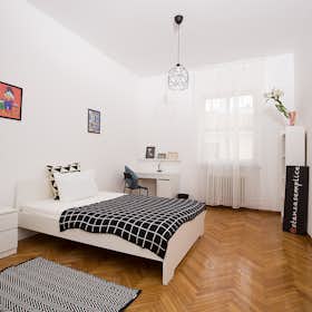 Chambre privée for rent for 600 € per month in Rimini, Corso d'Augusto