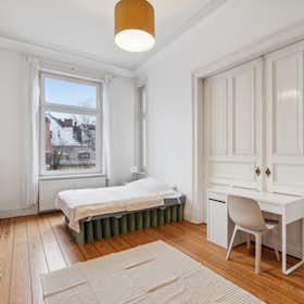 WG-Zimmer for rent for 1.095 € per month in Hamburg, Schlüterstraße