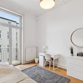 Privat rum att hyra för 1 150 € i månaden i Hamburg, Schlüterstraße