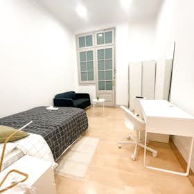 Private room for rent for €790 per month in Barcelona, Carrer de Muntaner