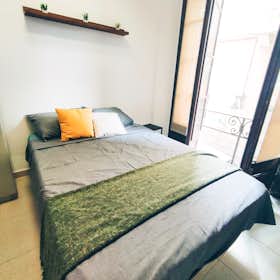 Private room for rent for €650 per month in Barcelona, Via Laietana