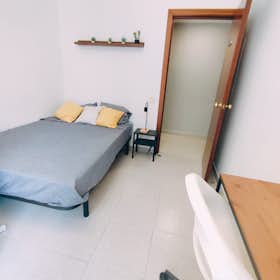 Private room for rent for €670 per month in Barcelona, Via Laietana