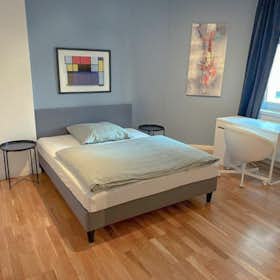 Private room for rent for €999 per month in Berlin, Revaler Straße