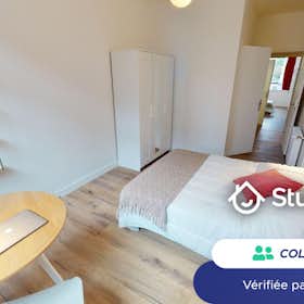 Private room for rent for €851 per month in Asnières-sur-Seine, Avenue Sainte-Anne