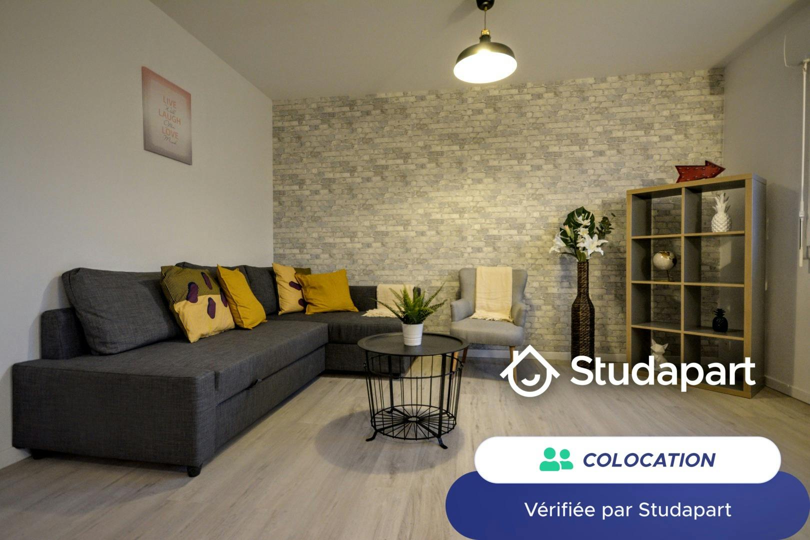 Chambre privée à louer pour 360 €/mois à Troyes, Rue Gautherin