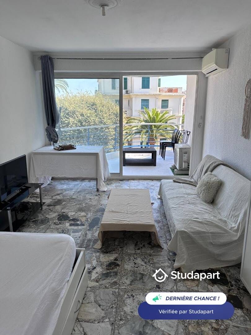 Apartment for rent on Rue Saint-Honorat, Antibes
