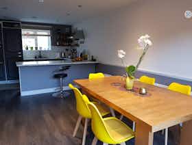 Casa para alugar por £ 3.900 por mês em Northampton, Vernon Walk