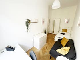 Private room for rent for €590 per month in Vienna, Neustiftgasse