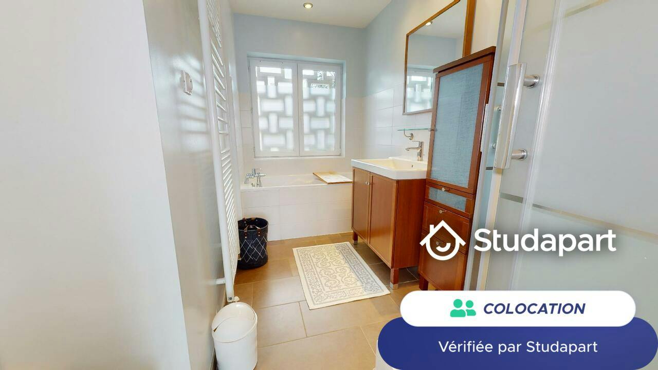 Private room for rent on Rue du Petit Bel-Air, Nantes - Plus