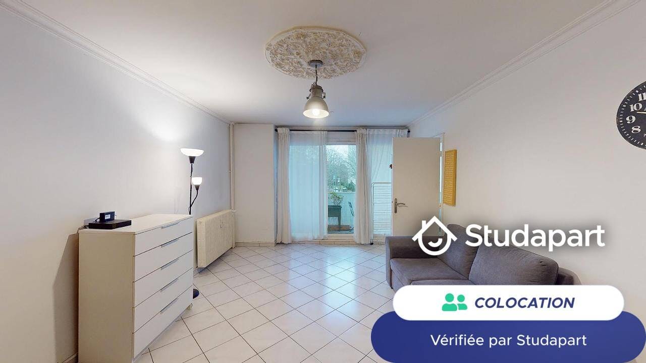 Private room for rent for €450 per month in Rennes, Square de Setubal