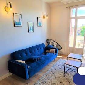 私人房间 正在以 €400 的月租出租，其位于 Valence, Rue Édouard Iung