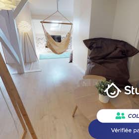 Private room for rent for €919 per month in Boulogne-Billancourt, Boulevard Jean Jaurès