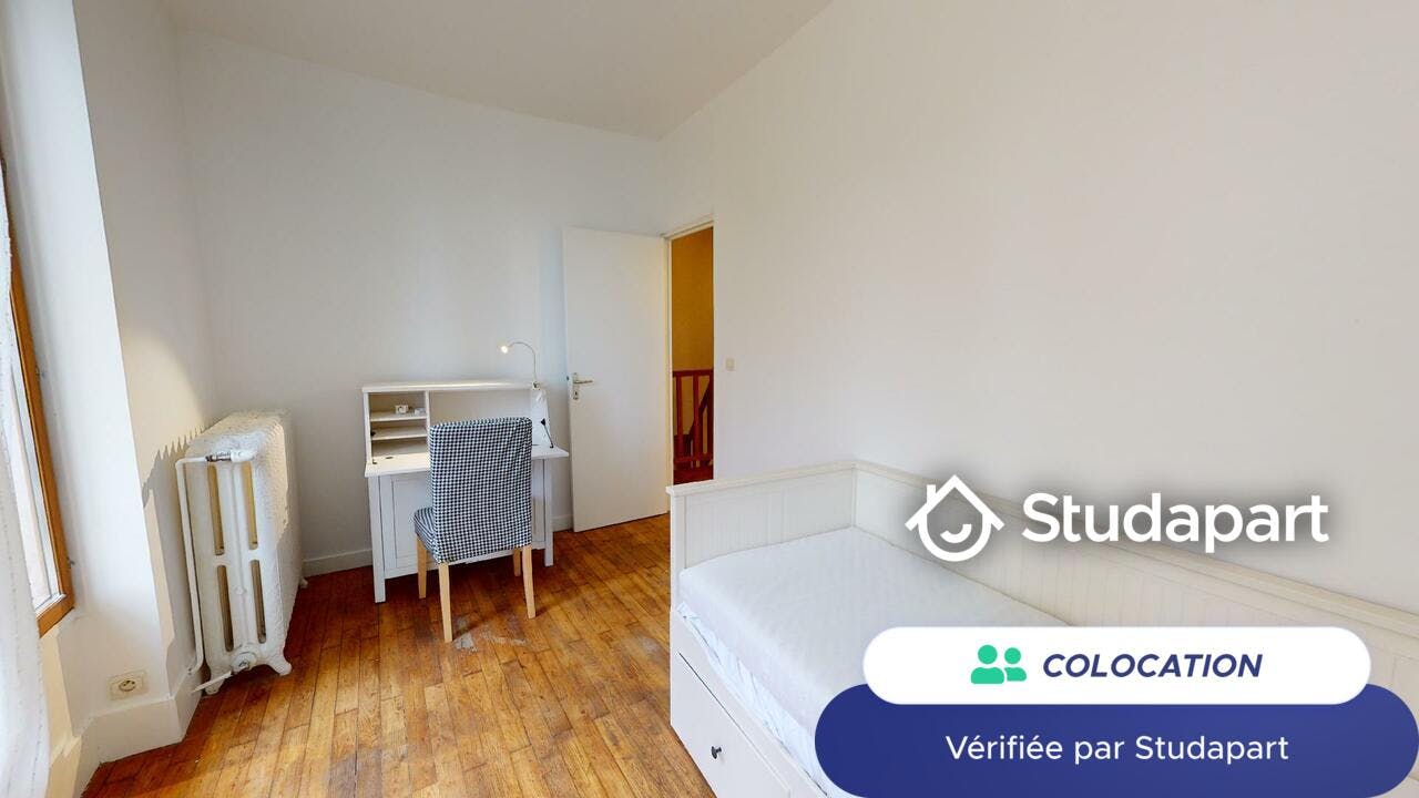 Private room for rent on Rue Ancienne de la Grand Font, Angoulême - View 6