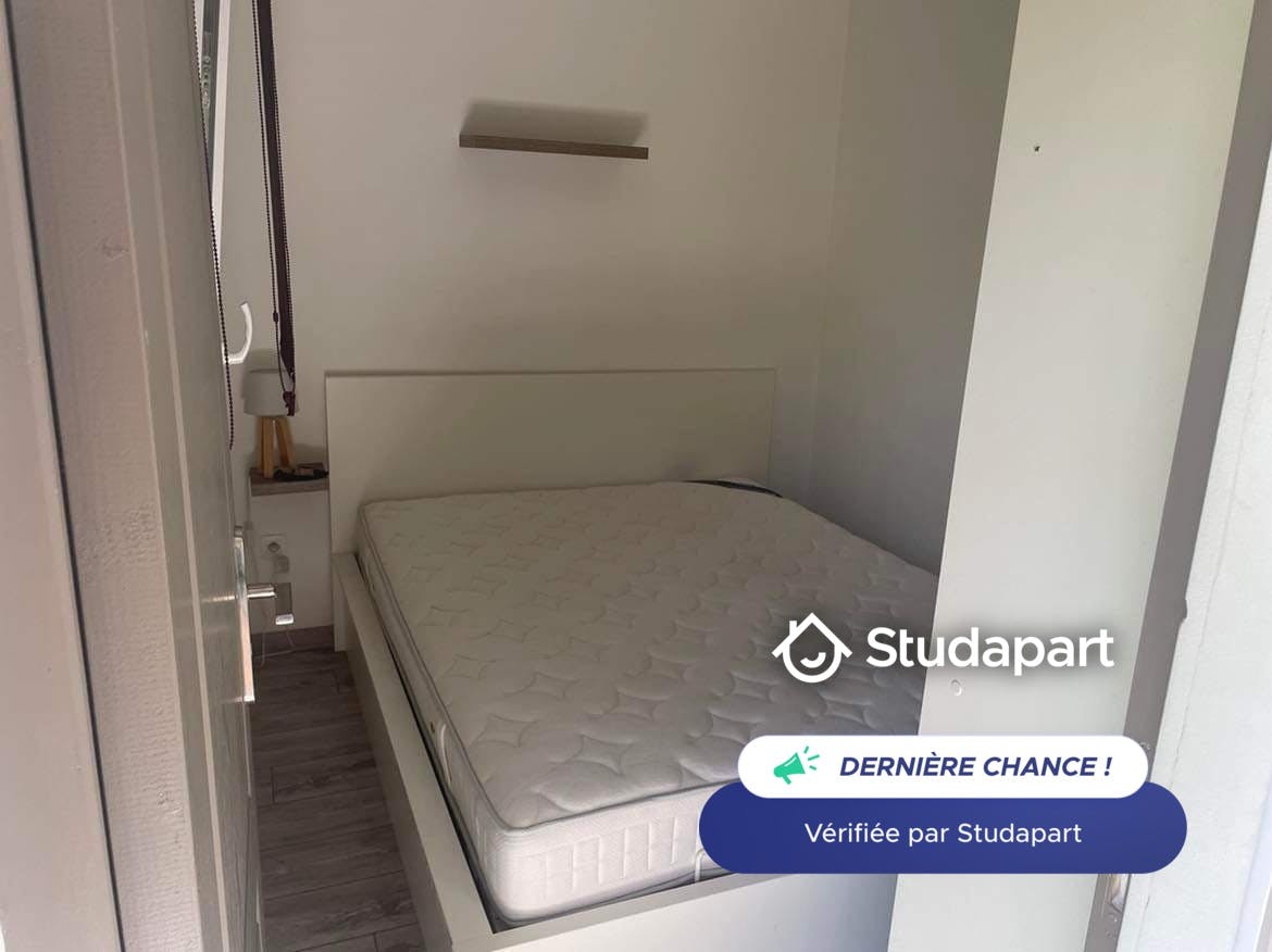Private room for rent on Rue Aurélie Ducros, Villenave-d’Ornon - Vue 5