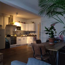 Apartment for rent for €2,000 per month in Amsterdam, John Franklinstraat