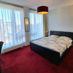私人房间 正在以 €1,100 的月租出租，其位于 Hilversum, Hoge Larenseweg