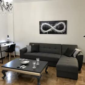 Apartment for rent for €1,200 per month in Athens, Leoforos Mesogeion
