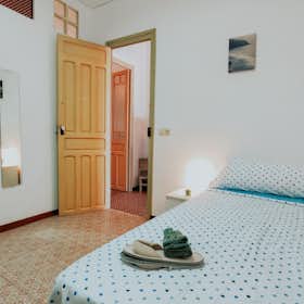 Habitación privada en alquiler por 300 € al mes en Alicante, Avenida Jijona