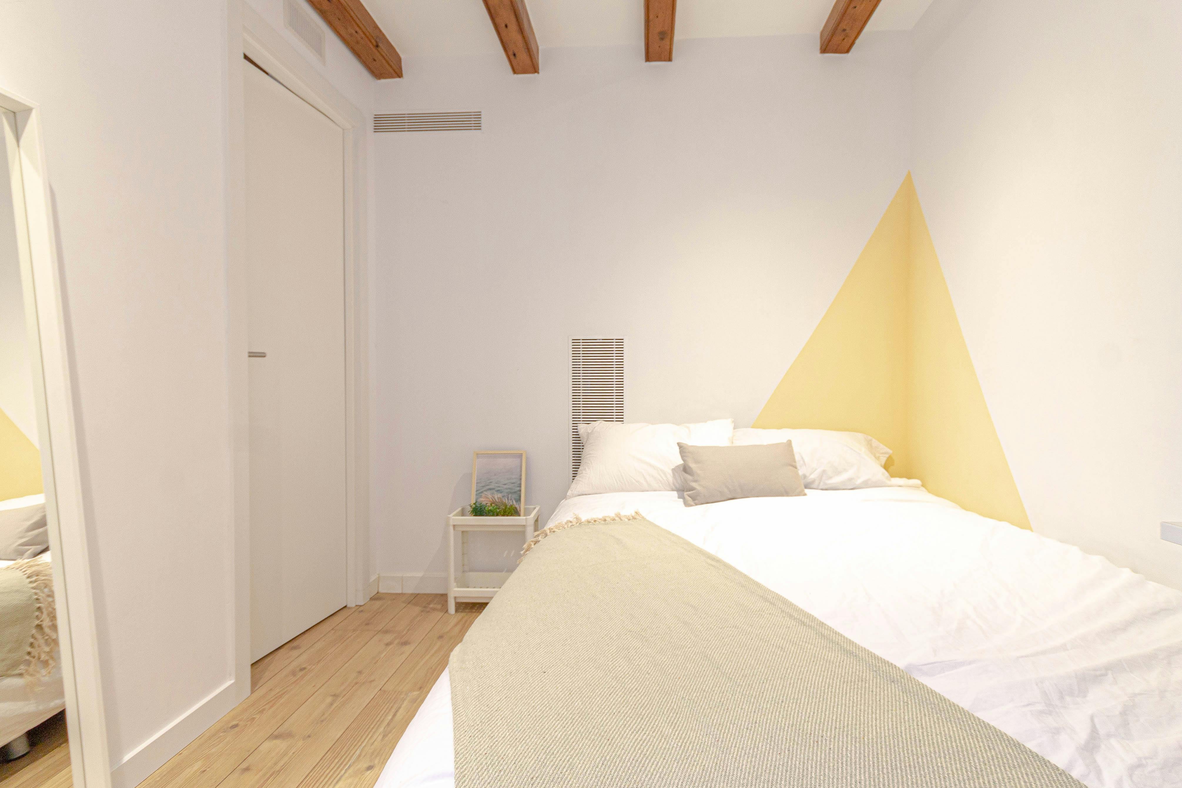 Private room for rent for €780 per month in Barcelona, Carrer del Poeta Cabanyes