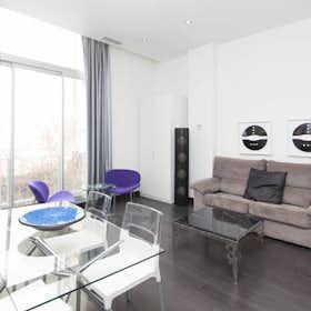 Apartment for rent for €1,612 per month in Madrid, Calle Pérez Galdós