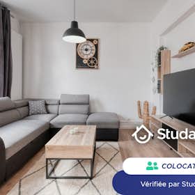 Private room for rent for €515 per month in Évreux, Rue Blanche Barchou