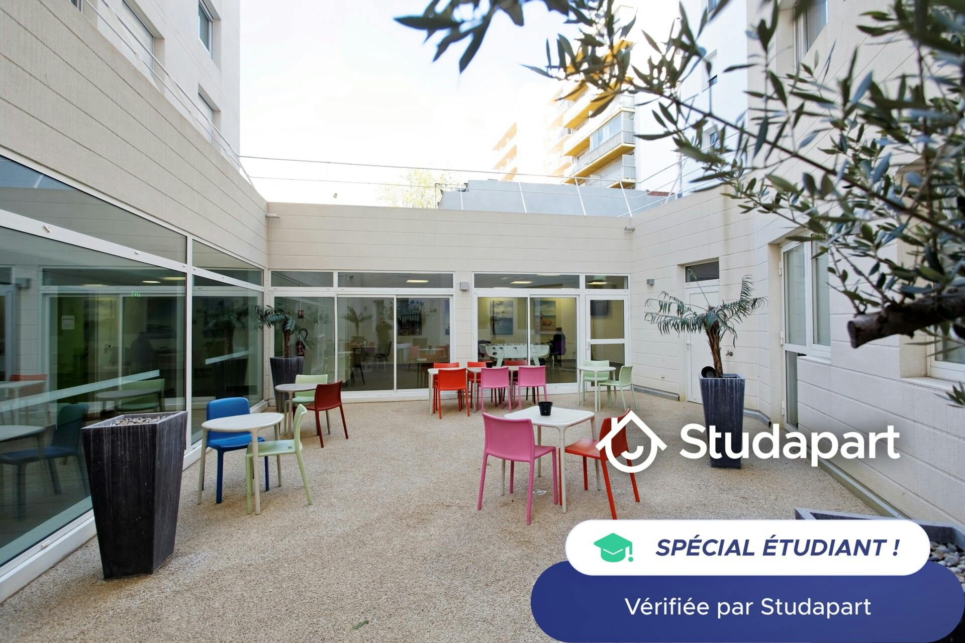 Private room for rent on Rue Saint-Pierre, Marseille - Vue 5