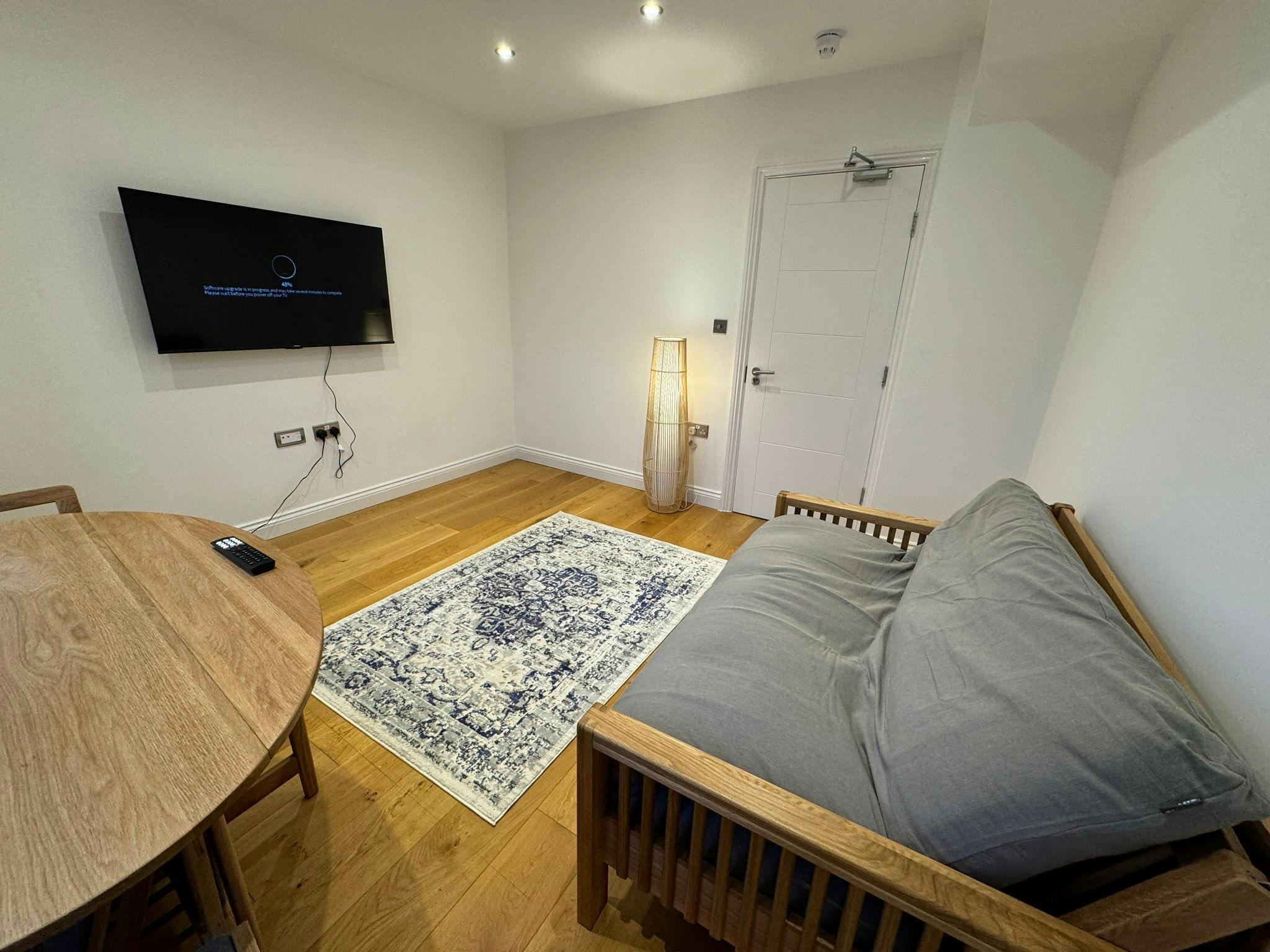 Apartment for rent for £5,002 per month in London, Upper Street