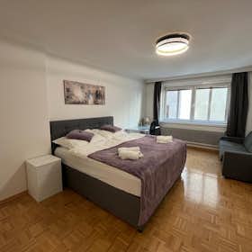 Apartment for rent for €1,999 per month in Vienna, Floßgasse