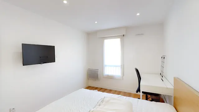 Private room in Rue des Remparts, Toulon (1474927) room image 2