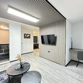 Appartement te huur voor € 1.500 per maand in Mühlheim am Main, Hauptstraße