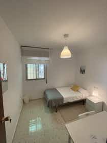 Private room for rent for €420 per month in Málaga, Avenida de Barcelona