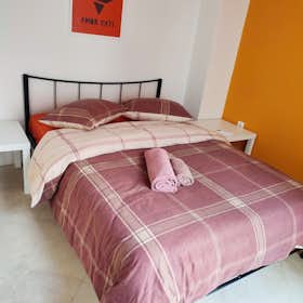 Private room for rent for €400 per month in Athens, Marni