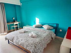 Отдельная комната сдается в аренду за 440 € в месяц в Athens, Marni