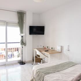 Privé kamer te huur voor € 440 per maand in Alcalá de Henares, Calle Muelle